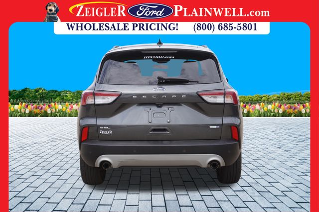2020 Ford Escape SEL photo 4