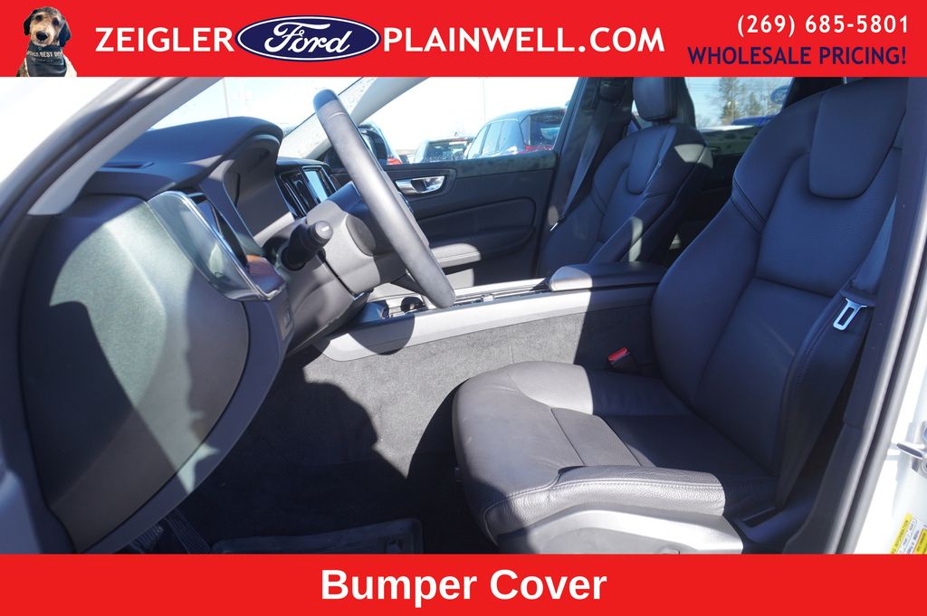 2023 VOLVO XC60 - Image 17