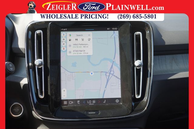 2023 VOLVO XC40 - Image 23