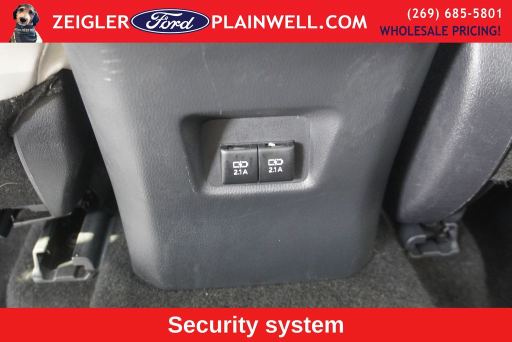 2019 TOYOTA RAV4 - Image 13