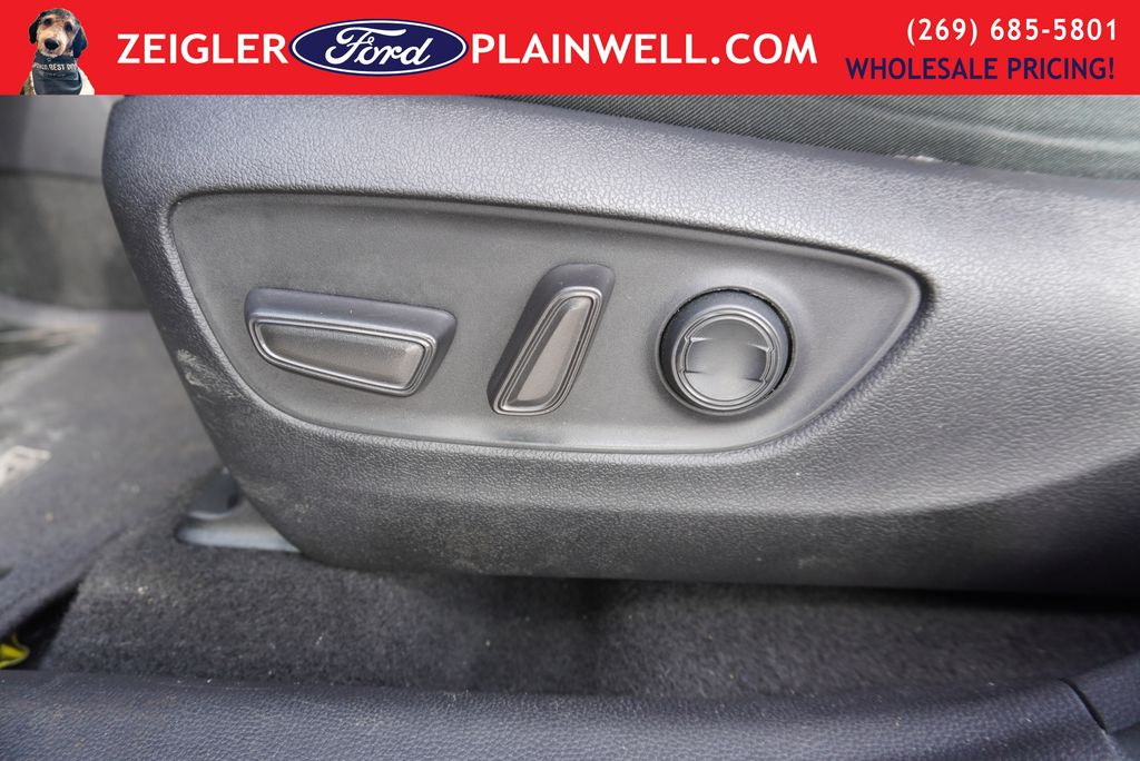 2021 TOYOTA RAV4 - Image 19