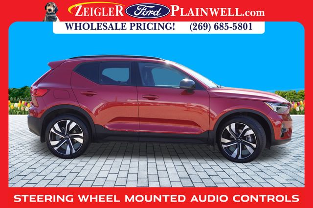 2023 VOLVO XC40 - Image 6