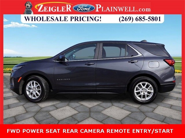 2023 Chevrolet Equinox LT photo 2