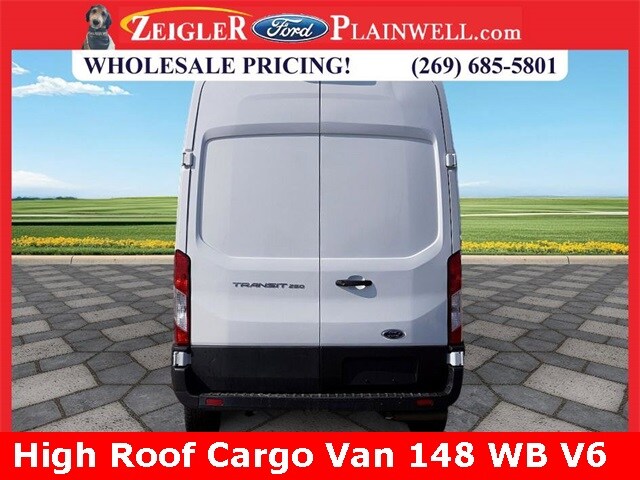 2023 Ford Transit photo 4