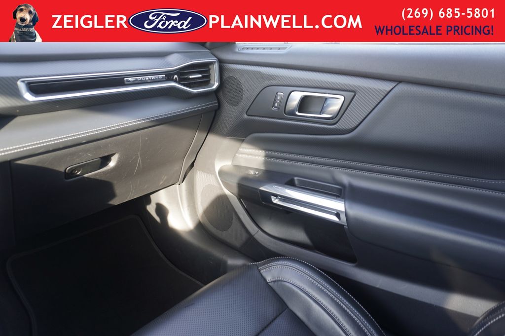 2024 FORD MUSTANG - Image 25