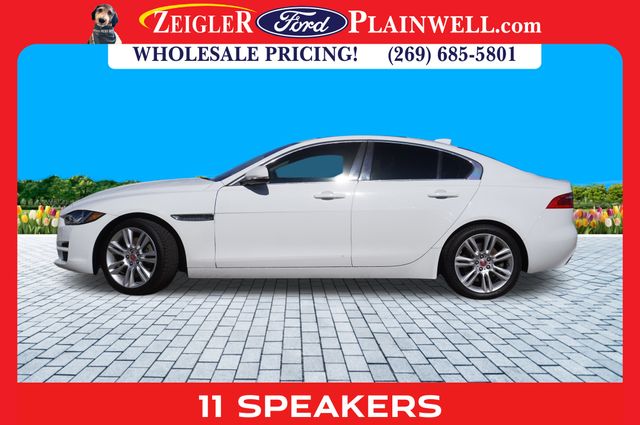 2019 Jaguar XE Premium photo 2