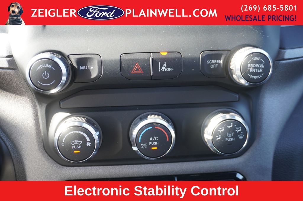 2024 RAM 1500 - Image 14