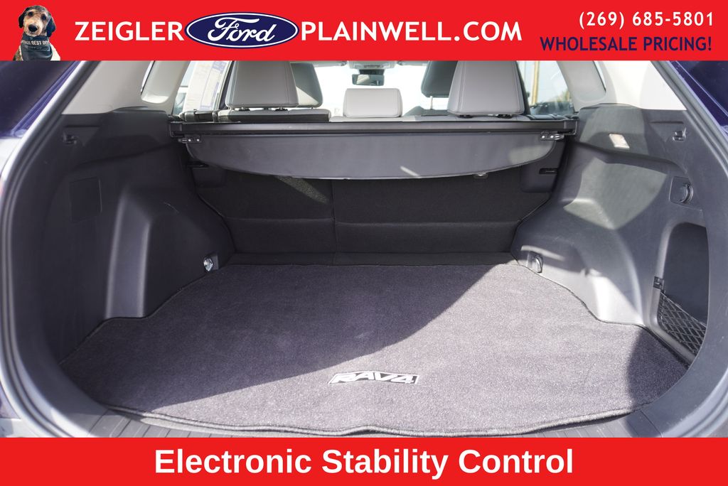 2019 TOYOTA RAV4 - Image 10