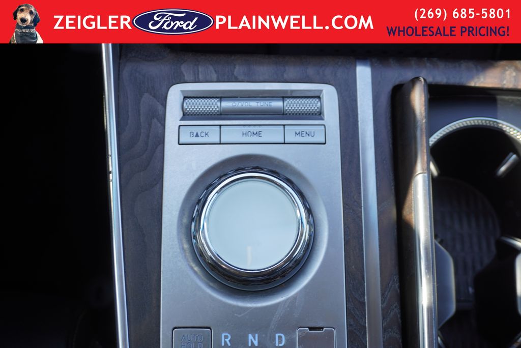 2024 GENESIS GV80 - Image 24