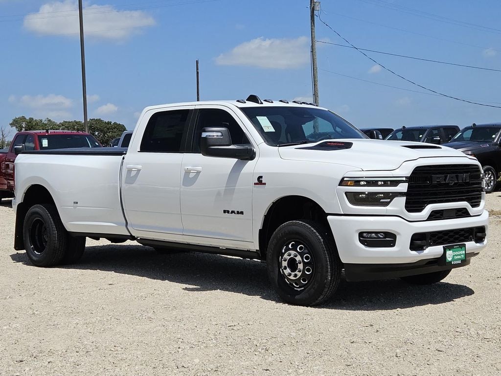 New 2026 Ram 3500 LARAMIE CREW CAB 4X4 8' BOX Pickup