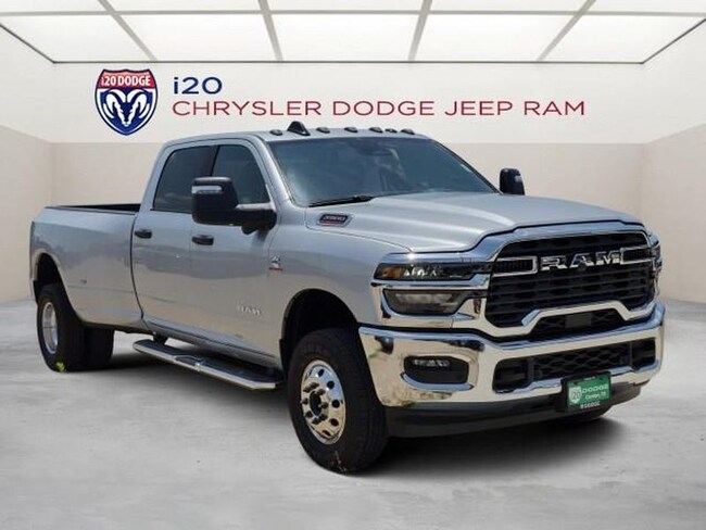 2026 Ram 3500 LONE STAR CREW CAB 4X4 8' BOX Pickup