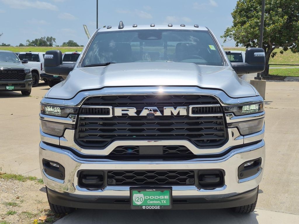 New 2026 Ram 3500 LONE STAR CREW CAB 4X4 8' BOX Pickup