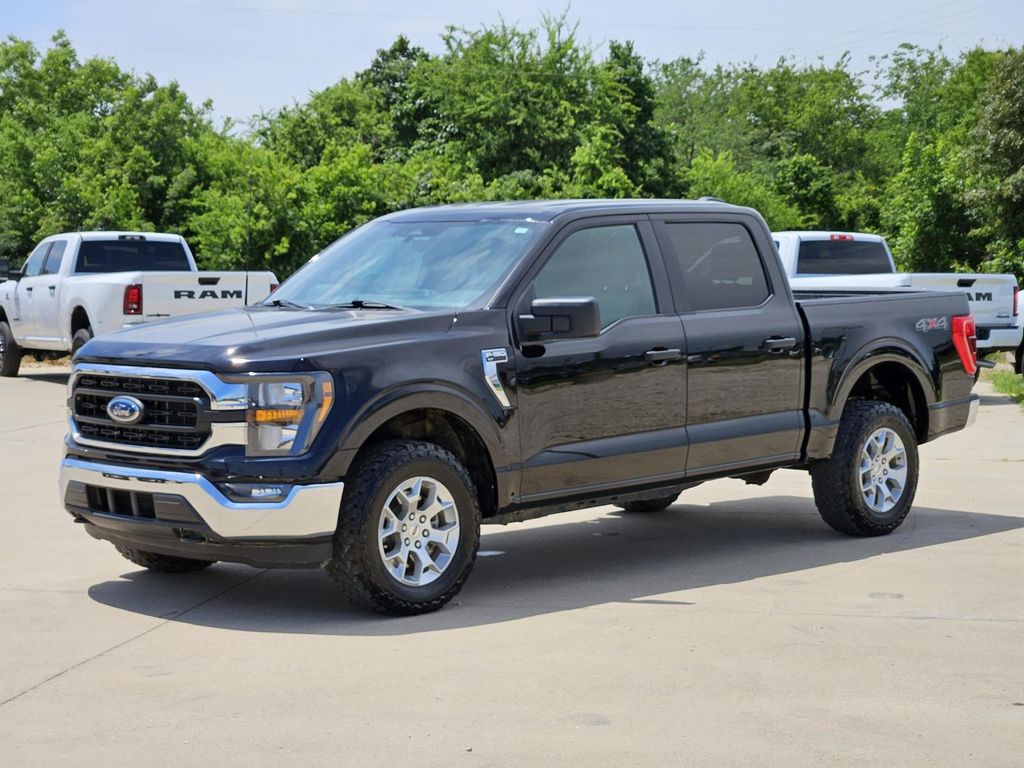 2023 Ford F-150 XLT photo 3
