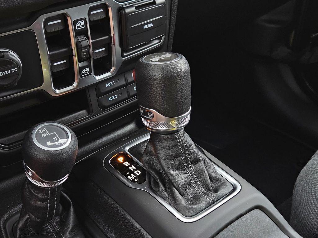 2025 Jeep Wrangler 4-Door Sport S - Photo 15