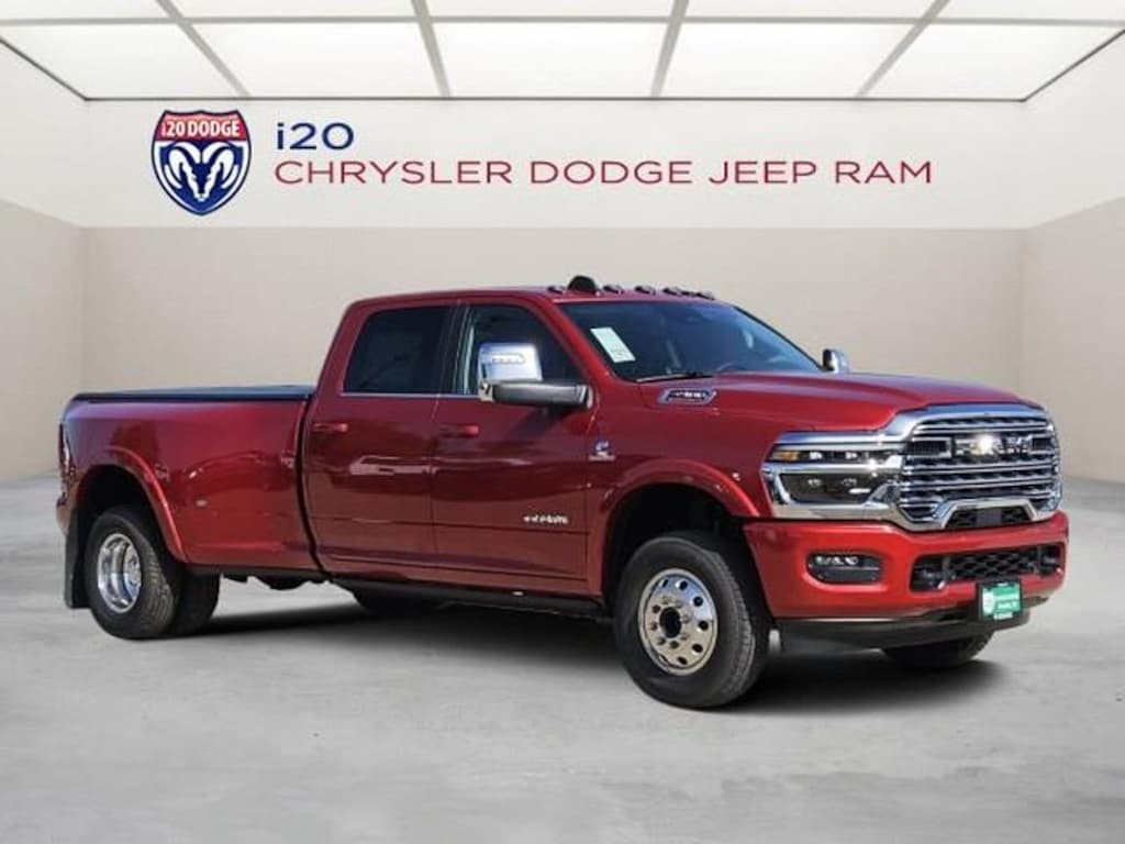 New 2026 Ram 3500 LIMITED LONGHORN CREW CAB 4X4 8' BOX Pickup