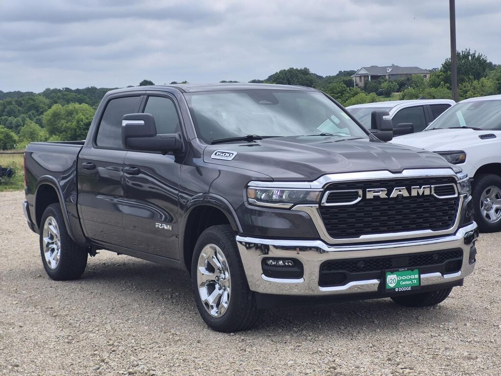 New 2026 Ram 1500 LONE STAR CREW CAB 4X2 5'7 BOX Pickup