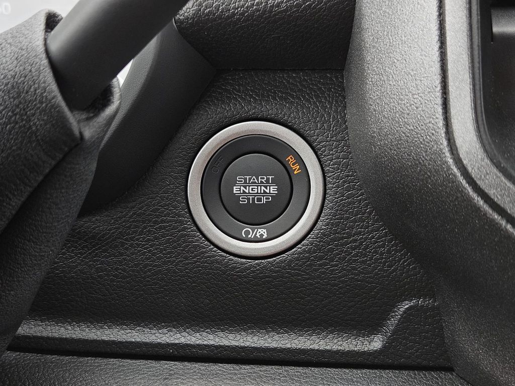 2025 RAM 3500 Chassis Tradesman - Photo 8