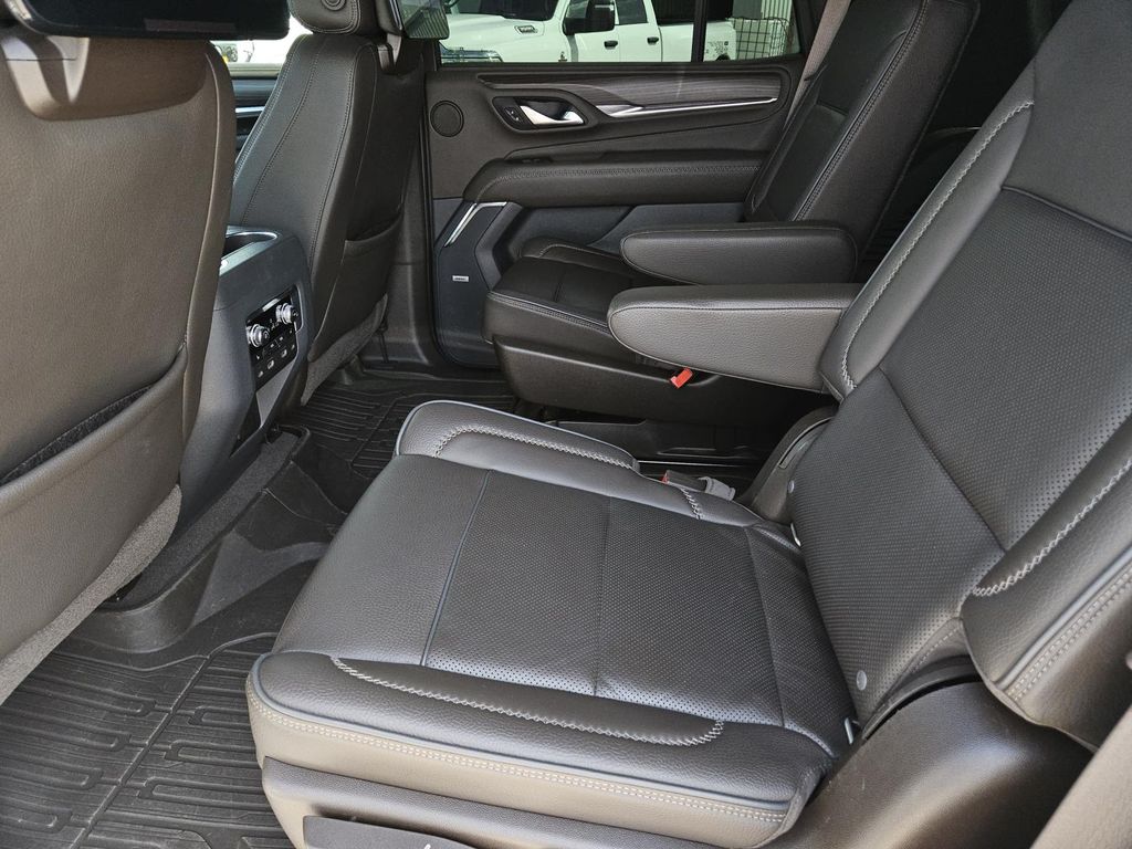 2021 GMC Yukon Denali - Photo 32