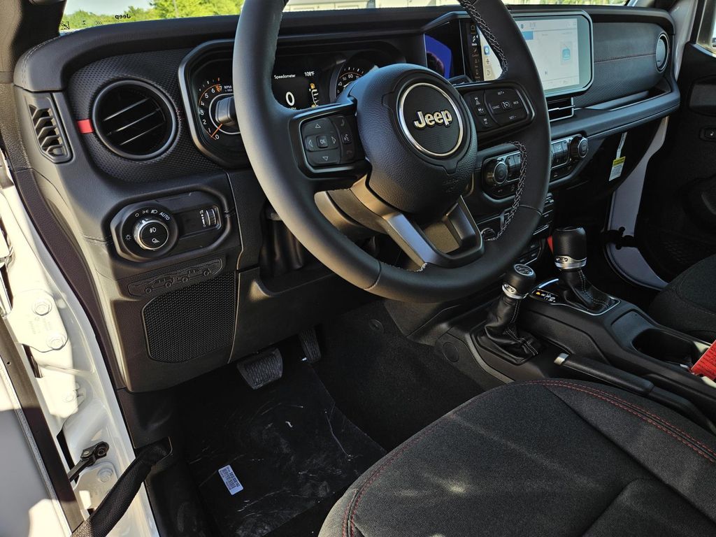 2025 Jeep Gladiator Rubicon - Photo 19