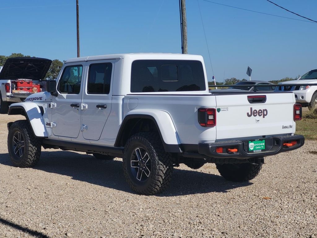 New 2025 Jeep Gladiator MOJAVE X 4X4 Pickup