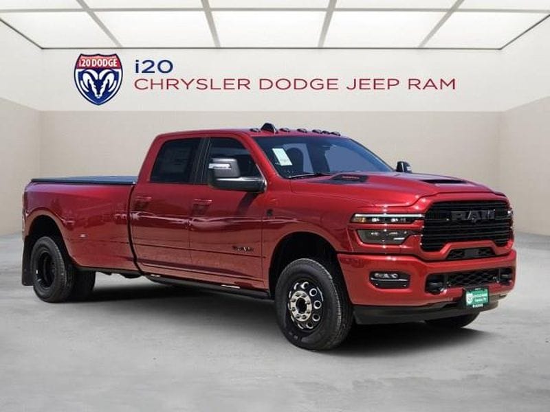 New 2026 Ram 3500 LARAMIE CREW CAB 4X4 8' BOX