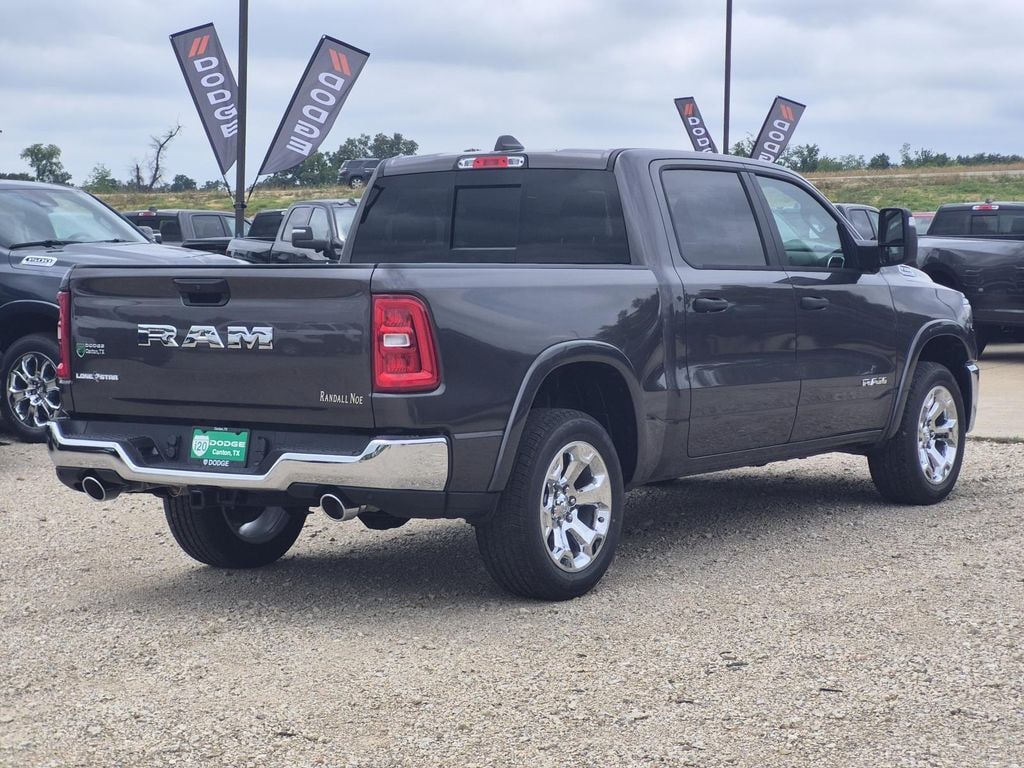 New 2026 Ram 1500 LONE STAR CREW CAB 4X2 5'7 BOX Pickup