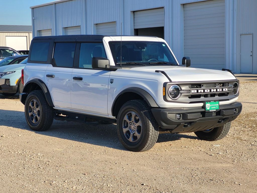 2023 Ford Bronco Big Bend photo 2