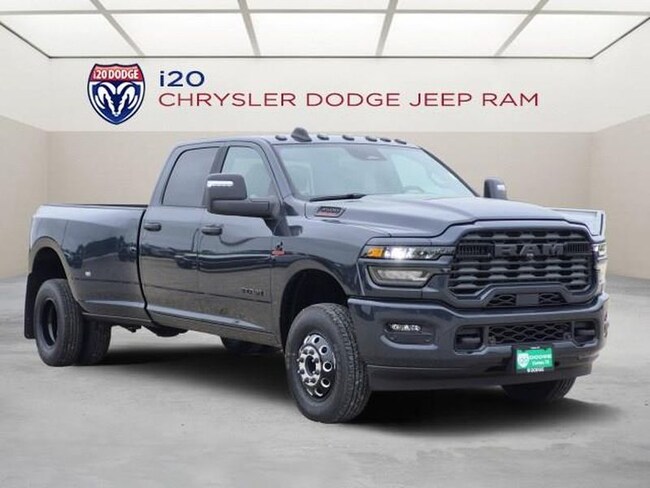 2026 Ram 3500 LONE STAR CREW CAB 4X4 8' BOX Pickup