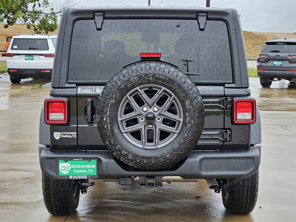 2025 Jeep Wrangler Sport S photo 4