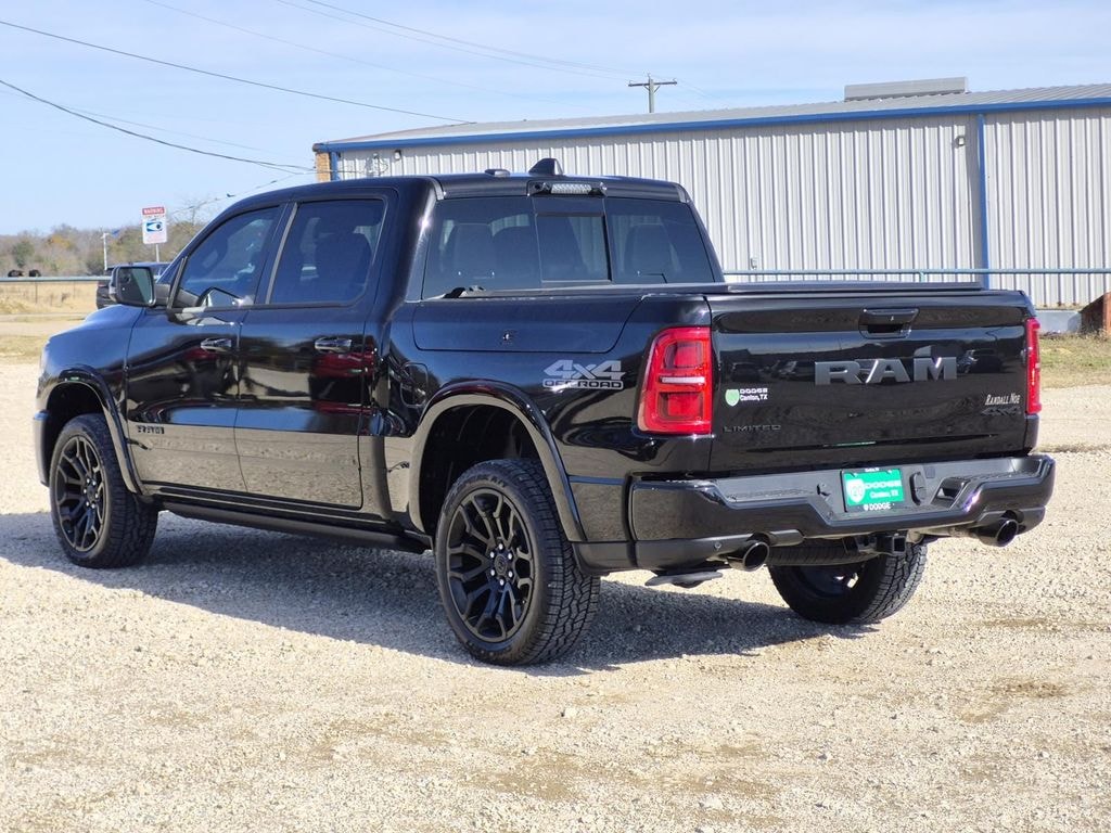 New 2025 Ram 1500 LIMITED CREW CAB 4X4 5'7 BOX Pickup