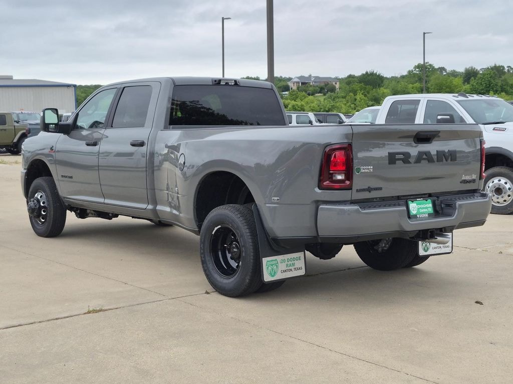 New 2026 Ram 3500 LONE STAR CREW CAB 4X4 8' BOX Pickup