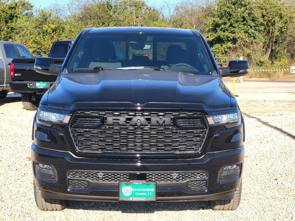 New 2026 Ram 1500 LONE STAR CREW CAB 4X4 5'7 BOX Pickup