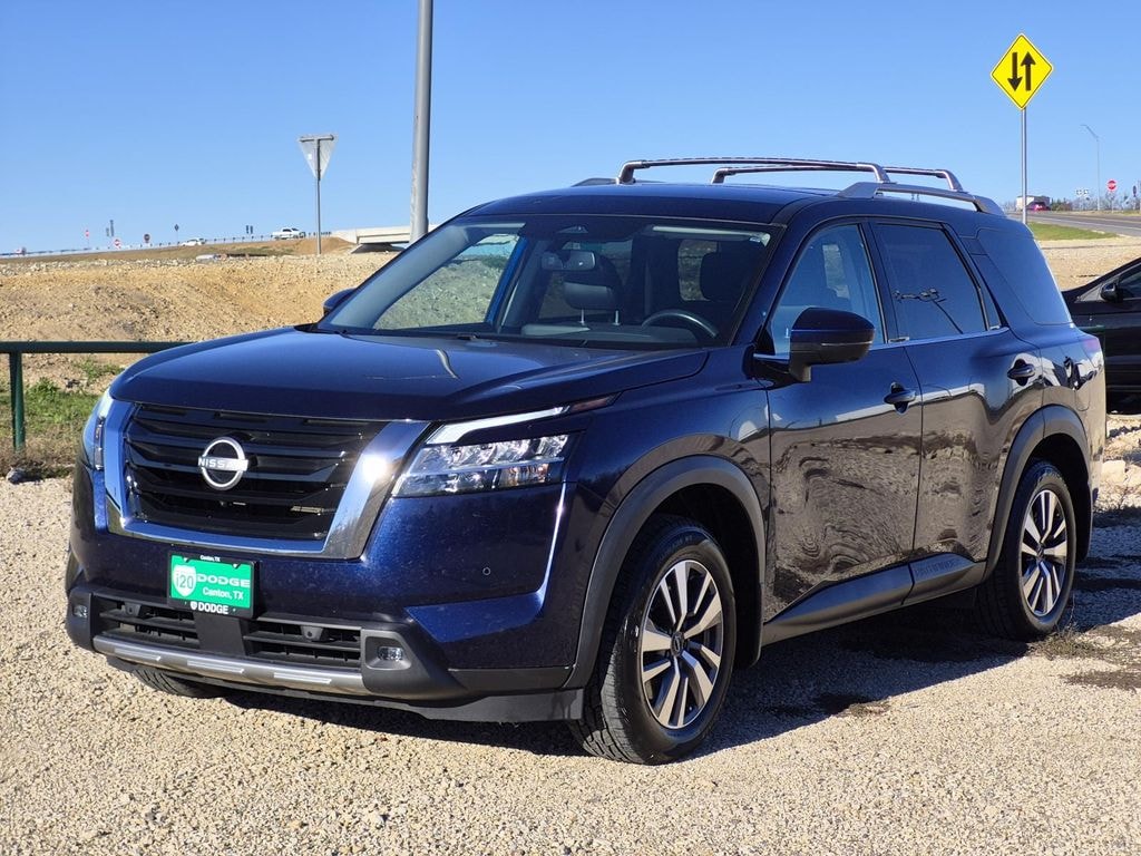 Used 2022 Nissan Pathfinder SL Sport Utility
