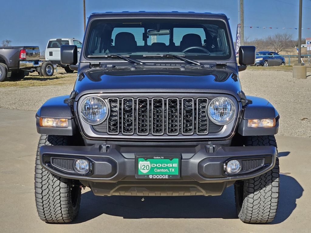 2025 Jeep Gladiator Sport photo 3