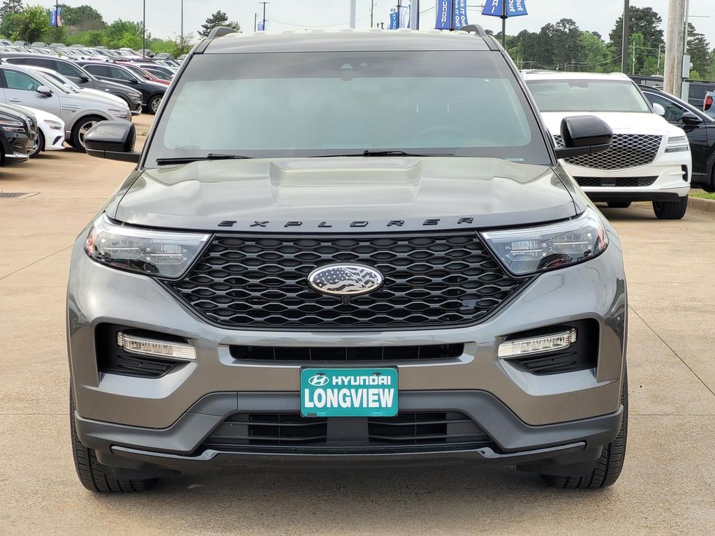 2022 Ford Explorer ST photo 2