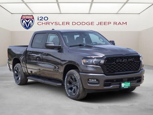 2026 Ram 1500 EXPRESS CREW CAB 4X4 5'7 BOX Pickup