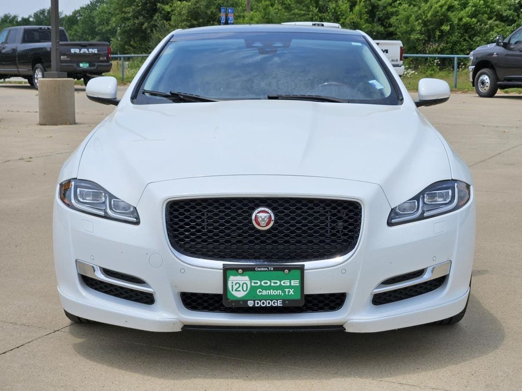 Used 2019 Jaguar XJ R-Sport with VIN SAJWA1C73K8W22006 for sale in Canton, TX
