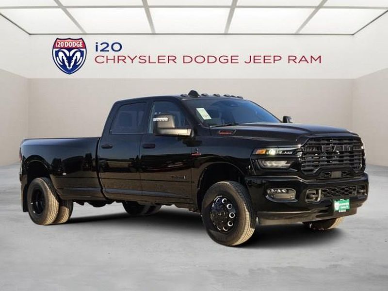 2026 Ram 3500 BIG HORN CREW CAB 4X4 Pickup