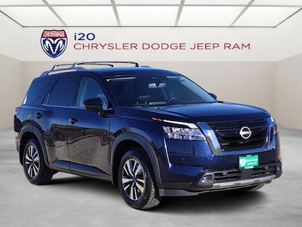 2022 Nissan Pathfinder SL Sport Utility