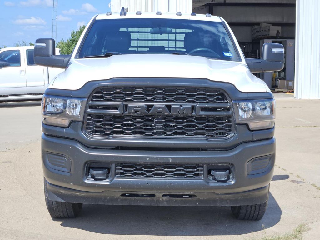 2023 Ram 2500 Tradesman photo 2