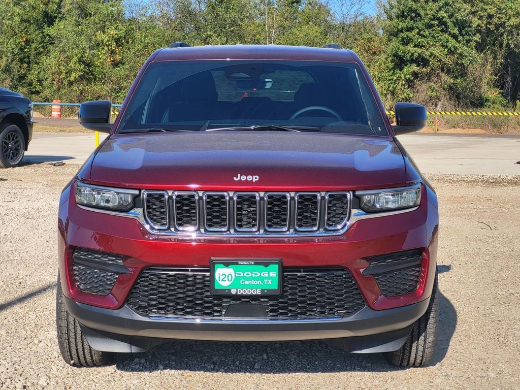 New 2025 Jeep Grand Cherokee LAREDO 4X2 Sport Utility