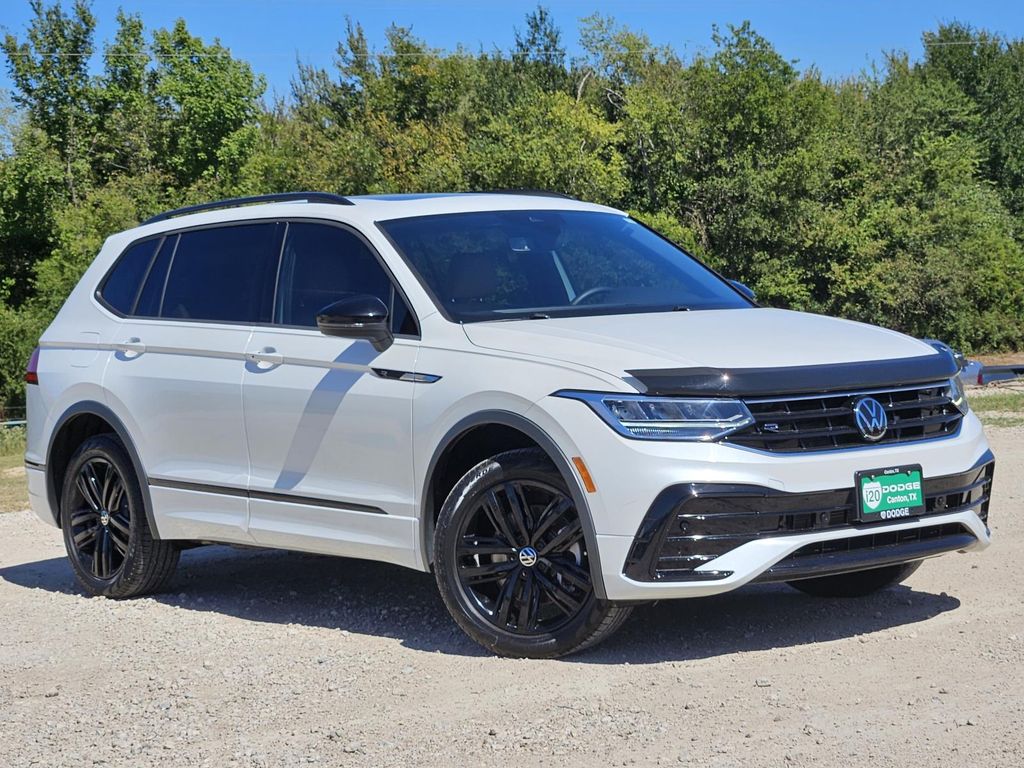 Used 2022 Volkswagen Tiguan SE R-LINE BLACK with VIN 3VVCB7AX3NM097695 for sale in Canton, TX