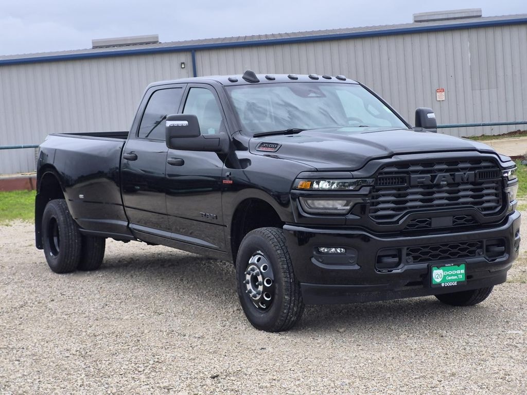 New 2026 Ram 3500 LONE STAR CREW CAB 4X4 8' BOX Pickup