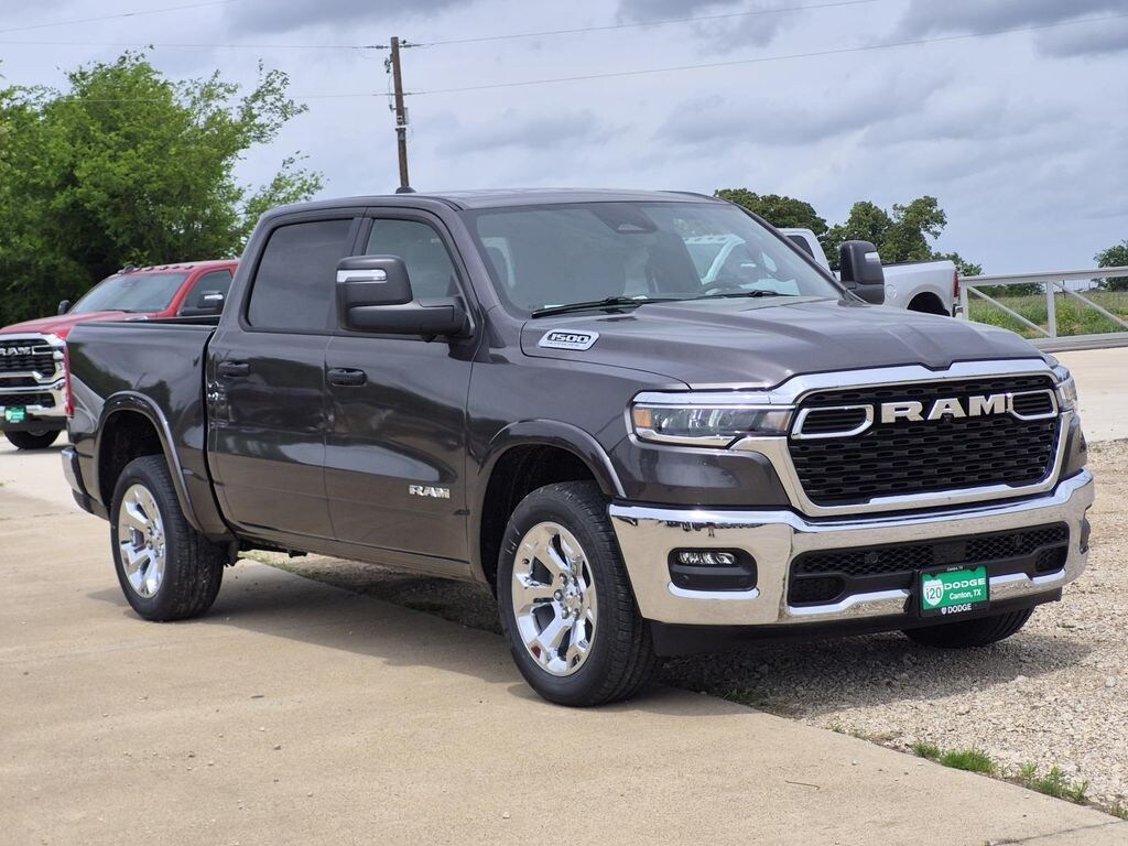 New 2026 Ram 1500 LONE STAR CREW CAB 4X2 5'7 BOX Pickup