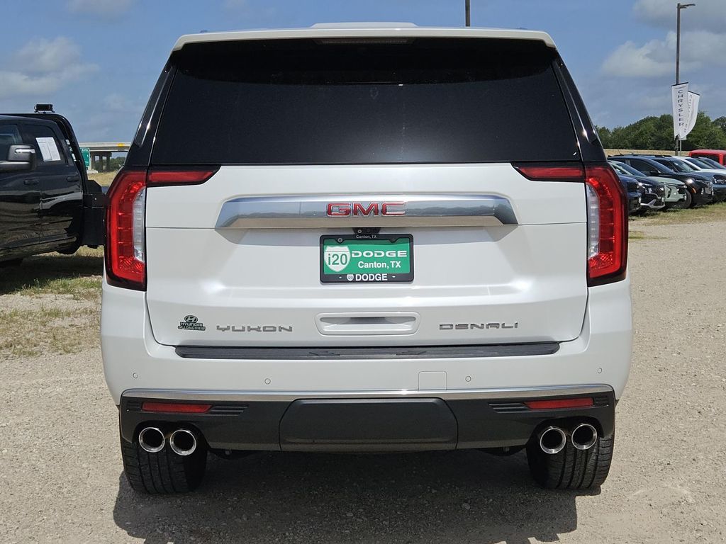 2021 GMC Yukon Denali - Photo 6
