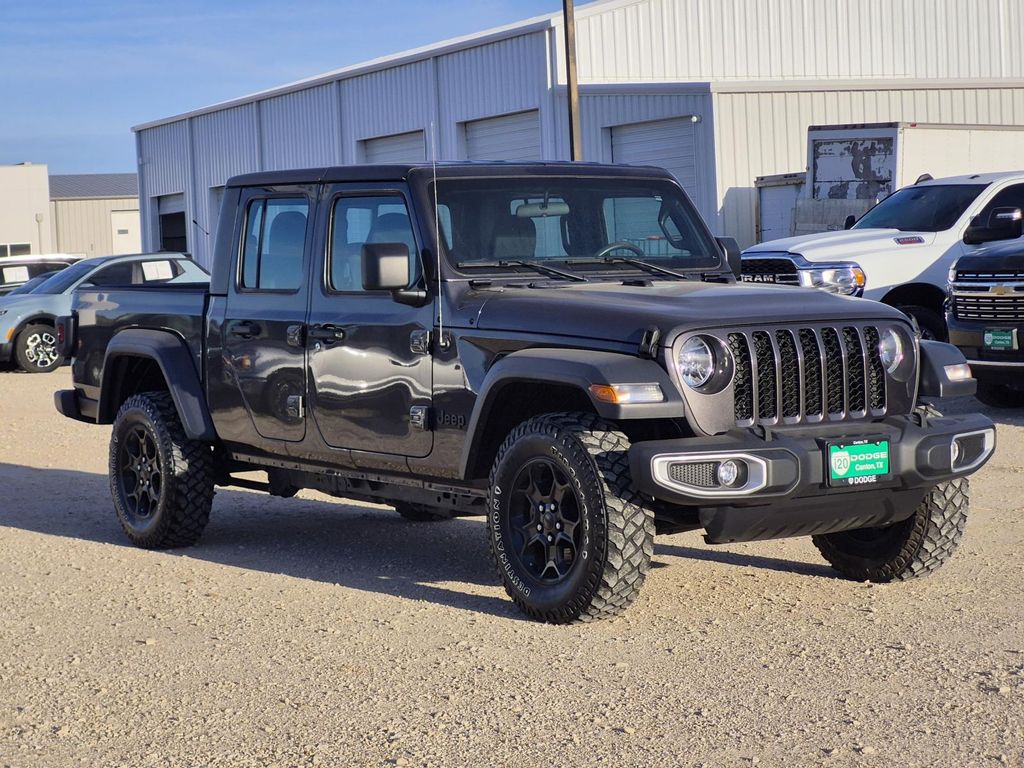 2023 Jeep Gladiator Sport's photo