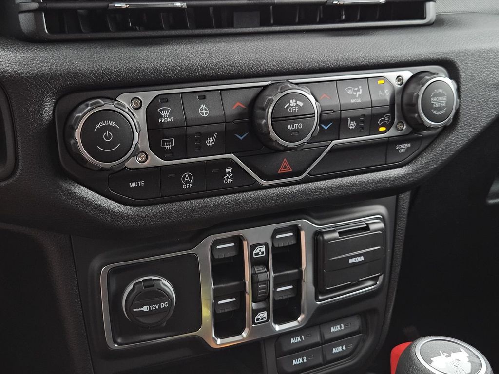 2025 Jeep Wrangler 4-Door Sport S - Photo 13