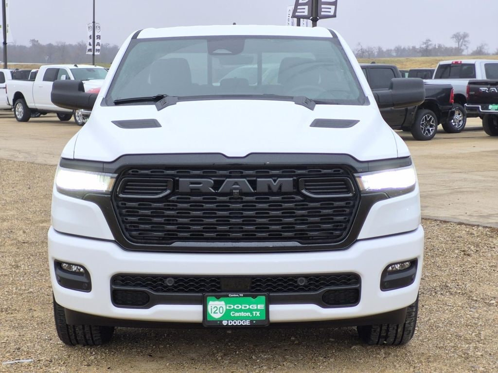 New 2026 Ram 1500 EXPRESS CREW CAB 4X4 5'7 BOX Pickup