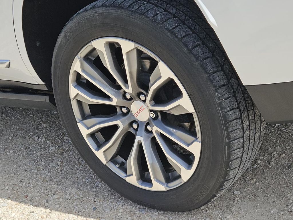 2021 GMC Yukon Denali - Photo 8