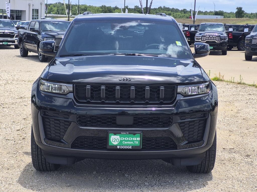 New 2026 Jeep Grand Cherokee L LAREDO ALTITUDE 4X2 Sport Utility